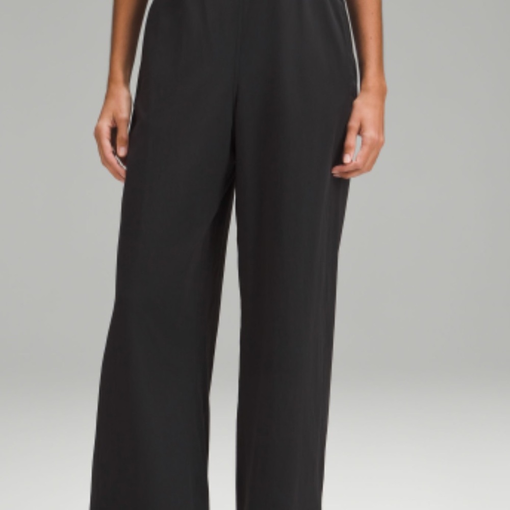 Lululemon Women's Black Wide-Leg pants, size Large